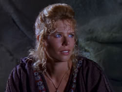 extant_XenaWarriorPrincess_1x04_CradleOfHope_00924