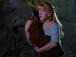 extant_XenaWarriorPrincess_1x04_CradleOfHope_00932