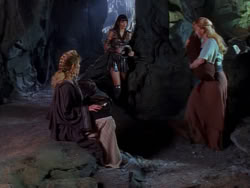 extant_XenaWarriorPrincess_1x04_CradleOfHope_00945