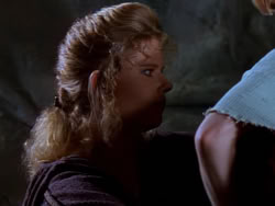 extant_XenaWarriorPrincess_1x04_CradleOfHope_00955