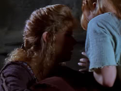 extant_XenaWarriorPrincess_1x04_CradleOfHope_00959