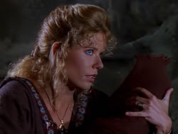 extant_XenaWarriorPrincess_1x04_CradleOfHope_00964