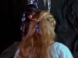extant_XenaWarriorPrincess_1x04_CradleOfHope_00966
