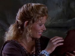 extant_XenaWarriorPrincess_1x04_CradleOfHope_00974