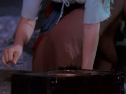 extant_XenaWarriorPrincess_1x04_CradleOfHope_00987