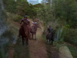 extant_XenaWarriorPrincess_1x04_CradleOfHope_01000