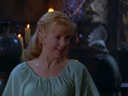 extant_XenaWarriorPrincess_1x04_CradleOfHope_01073