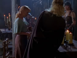 extant_XenaWarriorPrincess_1x04_CradleOfHope_01084
