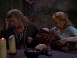 extant_XenaWarriorPrincess_1x04_CradleOfHope_01114