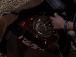 extant_XenaWarriorPrincess_1x04_CradleOfHope_01119