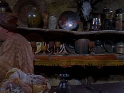 extant_XenaWarriorPrincess_1x04_CradleOfHope_01121