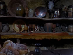 extant_XenaWarriorPrincess_1x04_CradleOfHope_01122