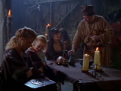 extant_XenaWarriorPrincess_1x04_CradleOfHope_01131