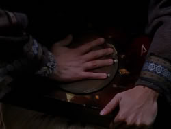 extant_XenaWarriorPrincess_1x04_CradleOfHope_01137