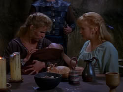 extant_XenaWarriorPrincess_1x04_CradleOfHope_01226