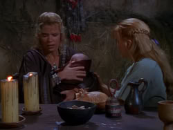 extant_XenaWarriorPrincess_1x04_CradleOfHope_01258