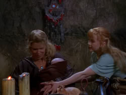 extant_XenaWarriorPrincess_1x04_CradleOfHope_01261