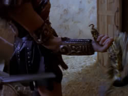 extant_XenaWarriorPrincess_1x04_CradleOfHope_01355