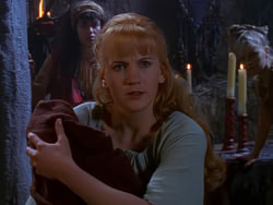extant_XenaWarriorPrincess_1x04_CradleOfHope_01414