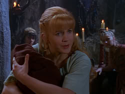 extant_XenaWarriorPrincess_1x04_CradleOfHope_01482