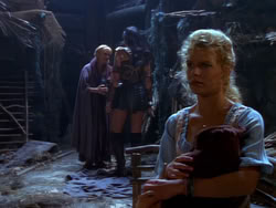 extant_XenaWarriorPrincess_1x04_CradleOfHope_01744