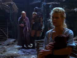 extant_XenaWarriorPrincess_1x04_CradleOfHope_01748