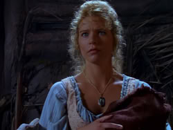 extant_XenaWarriorPrincess_1x04_CradleOfHope_01754