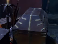extant_XenaWarriorPrincess_1x04_CradleOfHope_01828