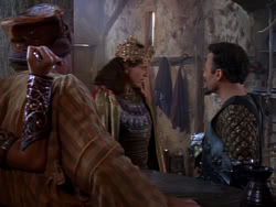 extant_XenaWarriorPrincess_1x04_CradleOfHope_01903