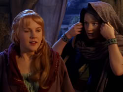 extant_XenaWarriorPrincess_1x04_CradleOfHope_02073