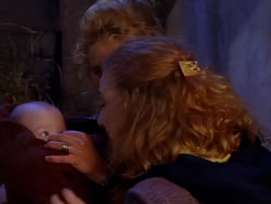extant_XenaWarriorPrincess_1x04_CradleOfHope_02098