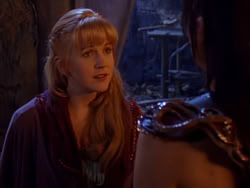 extant_XenaWarriorPrincess_1x04_CradleOfHope_02141