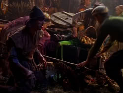 extant_XenaWarriorPrincess_1x04_CradleOfHope_02229