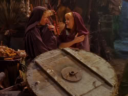 extant_XenaWarriorPrincess_1x04_CradleOfHope_02249