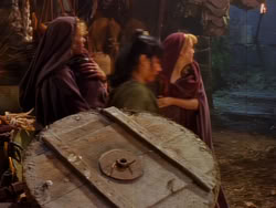 extant_XenaWarriorPrincess_1x04_CradleOfHope_02255