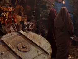 extant_XenaWarriorPrincess_1x04_CradleOfHope_02257