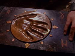 extant_XenaWarriorPrincess_1x04_CradleOfHope_02273