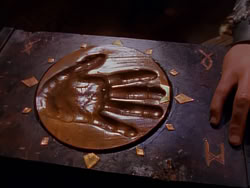 extant_XenaWarriorPrincess_1x04_CradleOfHope_02276