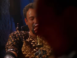 extant_XenaWarriorPrincess_1x04_CradleOfHope_02304