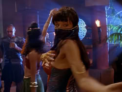 extant_XenaWarriorPrincess_1x04_CradleOfHope_02361
