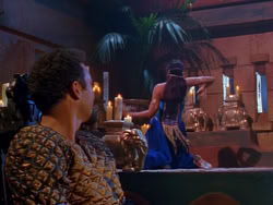 extant_XenaWarriorPrincess_1x04_CradleOfHope_02401