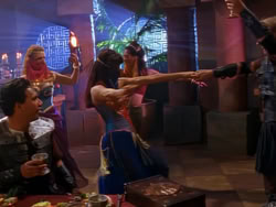 extant_XenaWarriorPrincess_1x04_CradleOfHope_02438