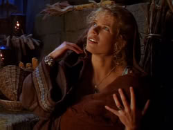 extant_XenaWarriorPrincess_1x04_CradleOfHope_02577