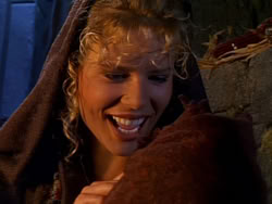 extant_XenaWarriorPrincess_1x04_CradleOfHope_02604