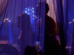 extant_XenaWarriorPrincess_1x04_CradleOfHope_02705