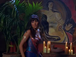 extant_XenaWarriorPrincess_1x04_CradleOfHope_02741