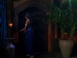 extant_XenaWarriorPrincess_1x04_CradleOfHope_02785