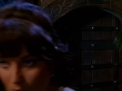 extant_XenaWarriorPrincess_1x04_CradleOfHope_02796