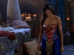 extant_XenaWarriorPrincess_1x04_CradleOfHope_02805