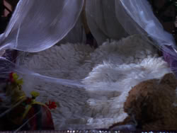 extant_XenaWarriorPrincess_1x04_CradleOfHope_02827